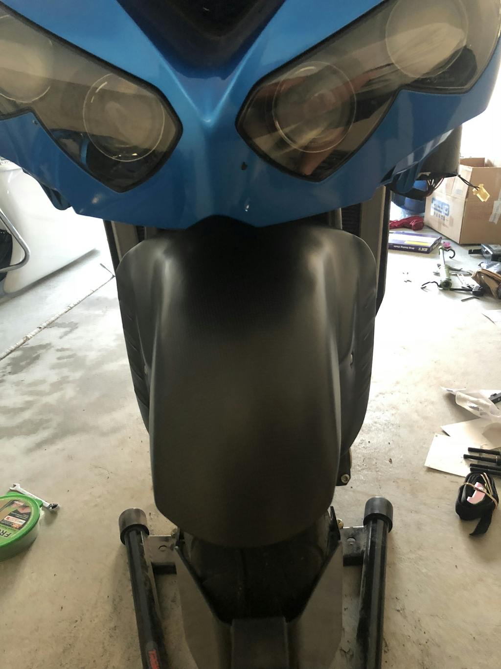 Carbon Fiber Kawasaki ZZR1400_ZX14 Front Fender MDI CarbonFiber